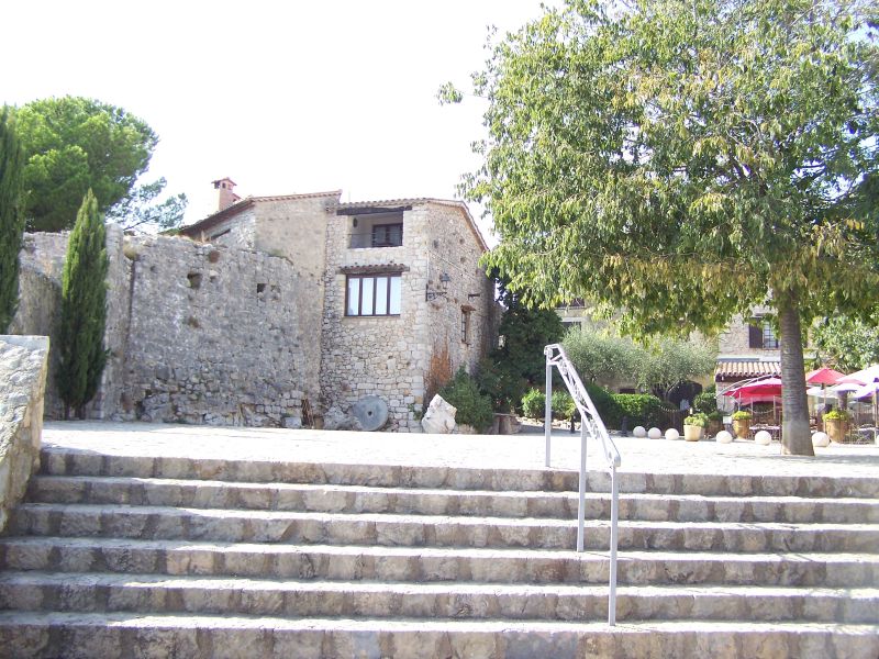 gal/Vacances/Un_Joli_Village_nomme_Cabris/Grasse2007 232.jpg